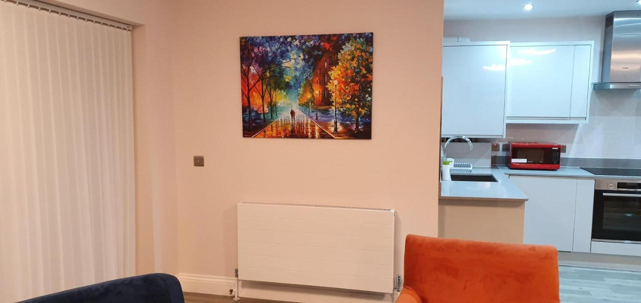 Garland Modern Spacious Apartment, Brentwood 1 Extérieur photo